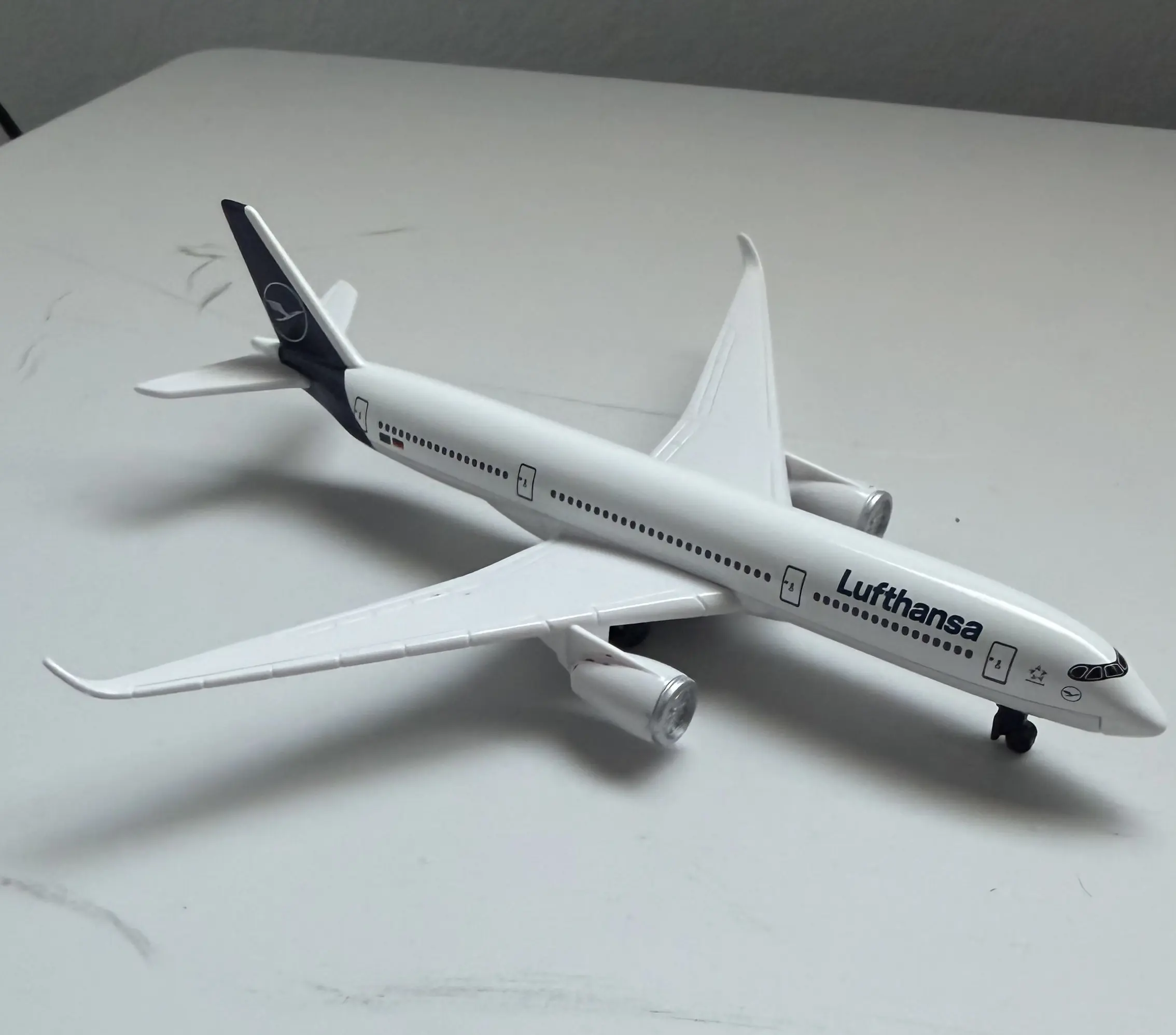 A350